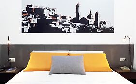 Alcentro Orange Home